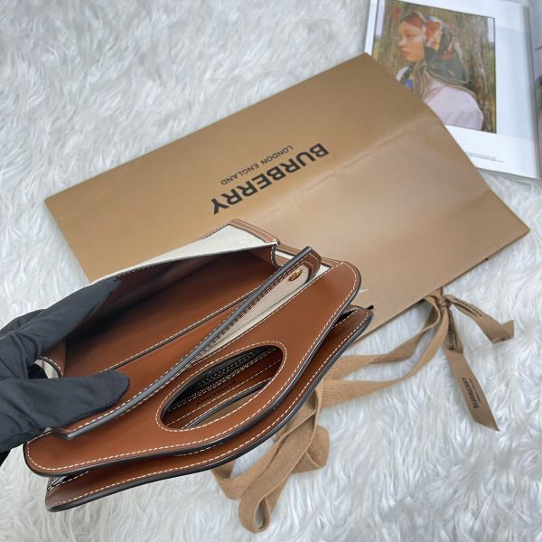 【12期0利率】BURBERRY 帆布拼接皮革口袋包【95成新】 