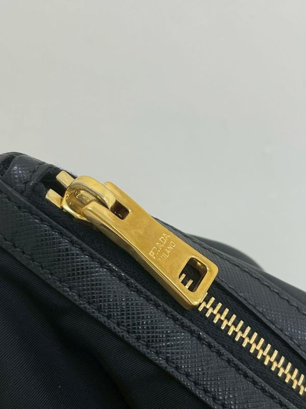 【95成新】PRADA 浮雕LOGO 尼龍托特包 