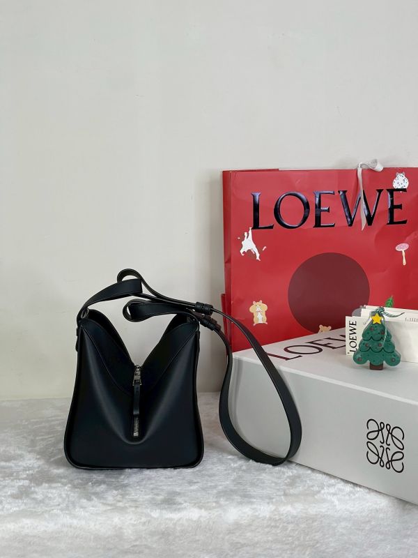 【分期0利率】LOEWE Compact Hammock 吊床包【未使用閒置品】 