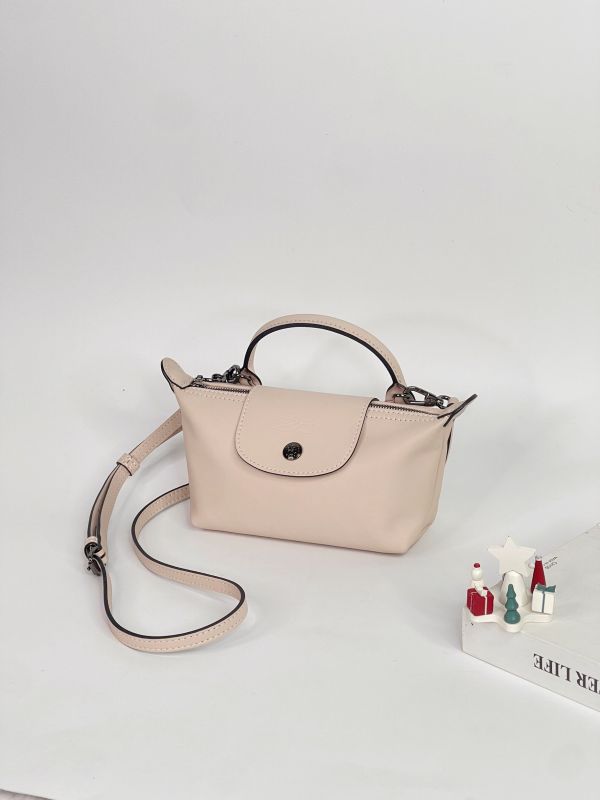 【99成新】LONGCHAMP Le Pliage Xtra 手拿包 XS 