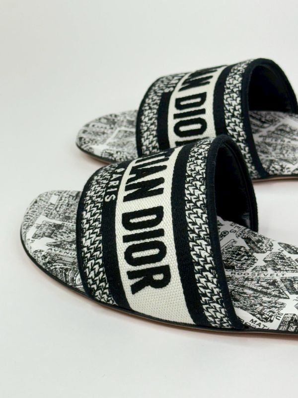 【未使用閒置品】DIOR DWAY 刺繡拖鞋 