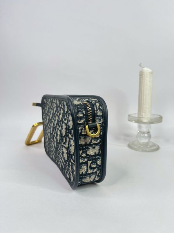 【99成新】DIOR Oblique Quake 斜背手拿包【加贈$28000寬版背帶】 