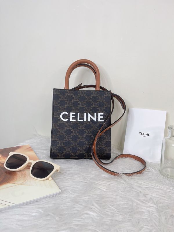 【分期0利率】CELINE老花琴譜包【99成新】 