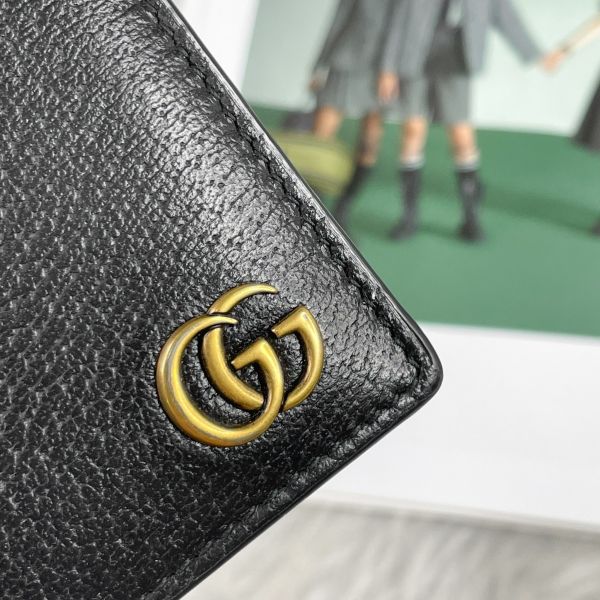 【12期0利率】GUCCI 金屬LOGO牛皮兩摺八卡短夾【95成新】【現金價8300】 