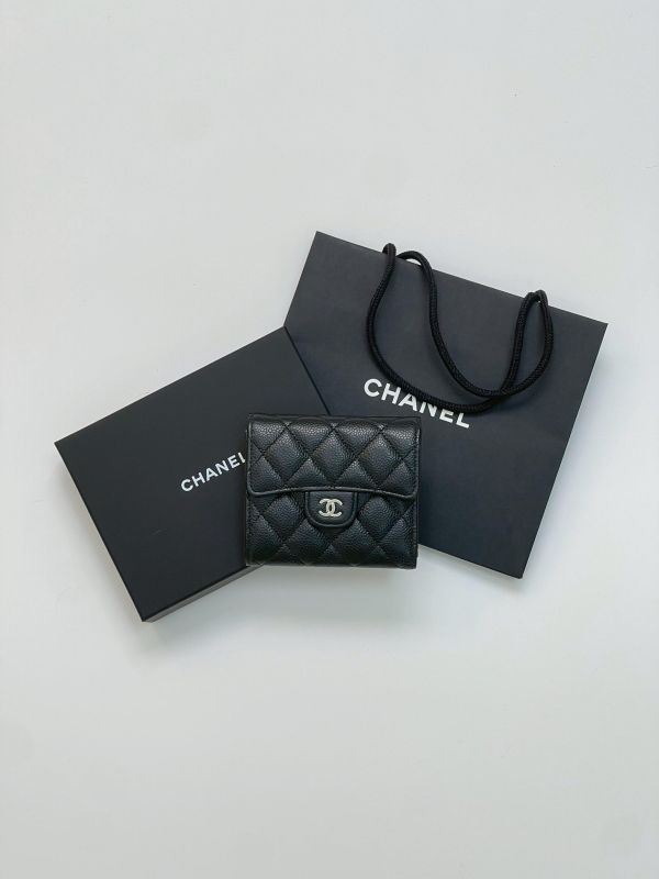 【99成新】CHANEL COCO 背面拉鍊三折短夾 