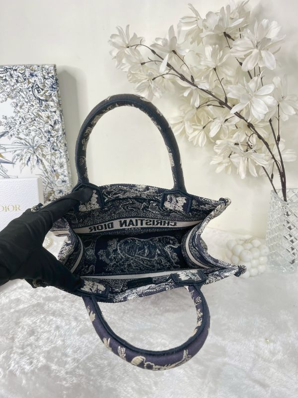 【分期0利率】DIOR BOOK TOTE 小型托特包【95成新】 