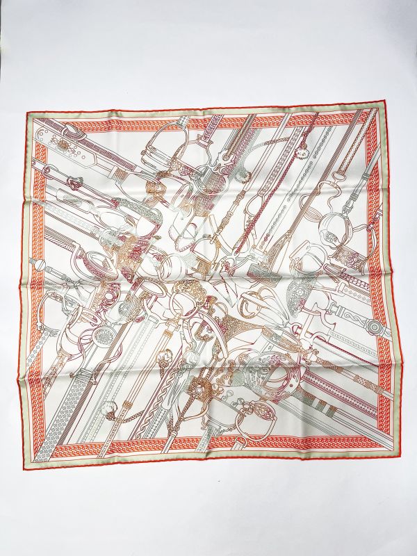 【未使用閒置品】HERMES Concours d'Etriers Remix 70雙面方巾 