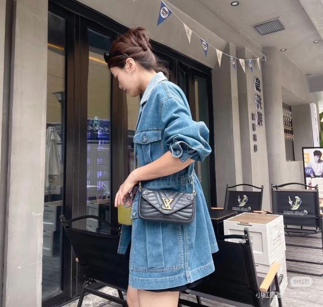 【95成新】LV New Wave WOC 