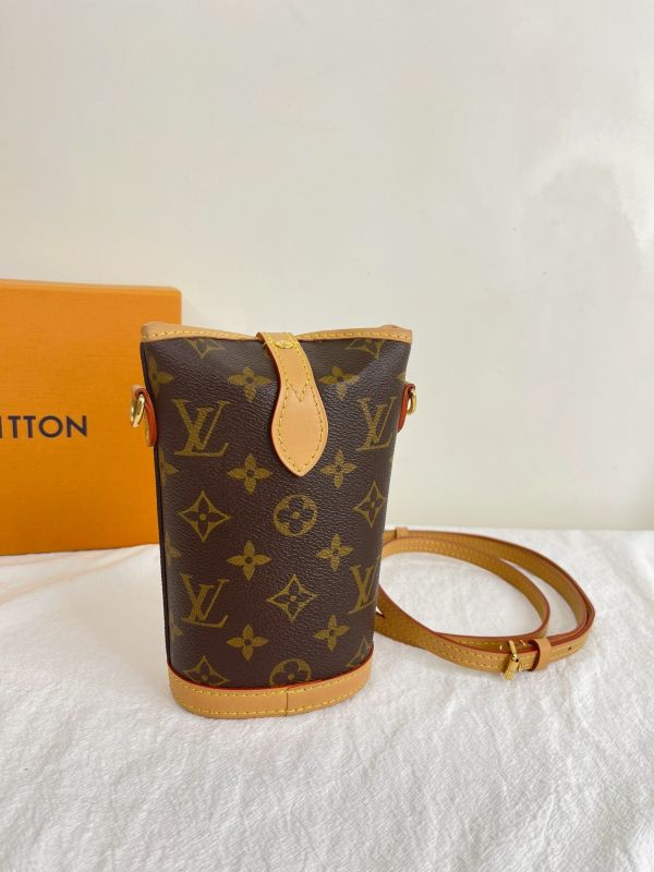 【分期0利率】LV  薯條手機包【9成新】 