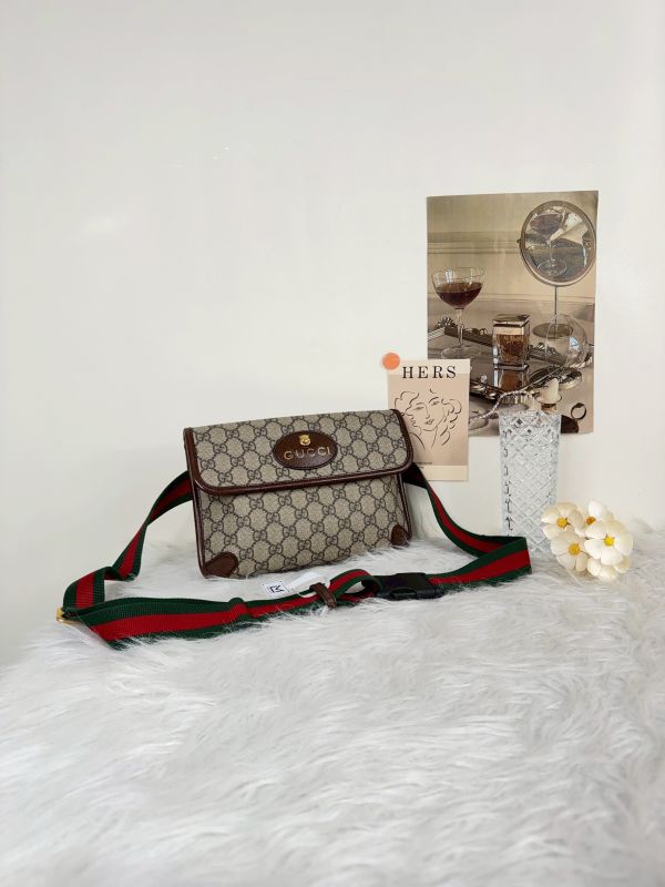 【直播加購只要1元】GUCCI Supreme虎頭胸包 【內裡泛黃】 