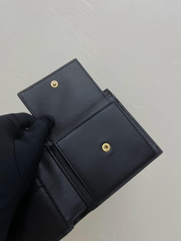 【99成新】CELINE 標誌印花對折短夾 