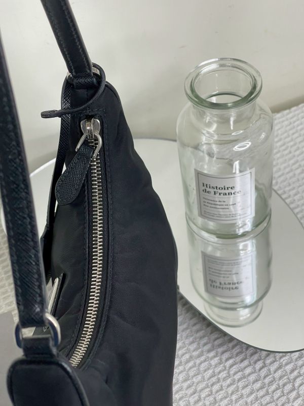 【分期0利率】PRADA Re-Edition 2005 Re-Nylon 迷你腋下包【9成新】 