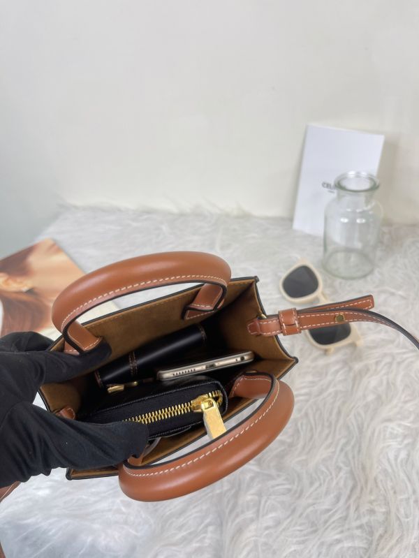 【分期0利率】CELINE老花琴譜包【99成新】 