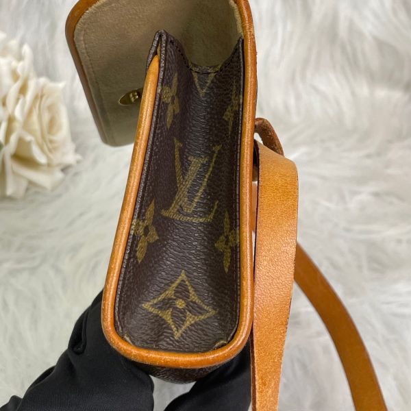 【12期0利率】LV Pochette 佛羅倫斯腰包【9成新】 
