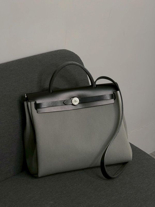 【9成新】HERMES Herbag 31 