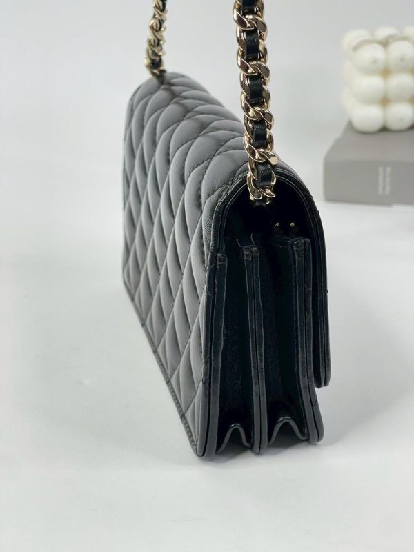 【99成新】CHANEL 24P 菱格紋黑白LOGO鍊 WOC 