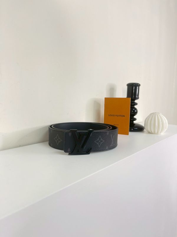【分期0利率】LV  Initiales啞面黑色皮帶 40MM【全新品】 