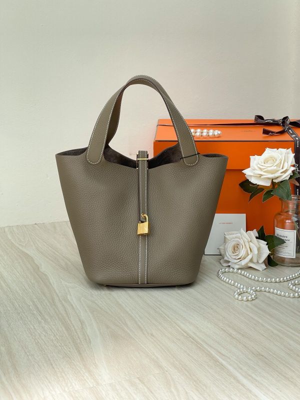 【全新品】HERMES PICOTIN 22 
