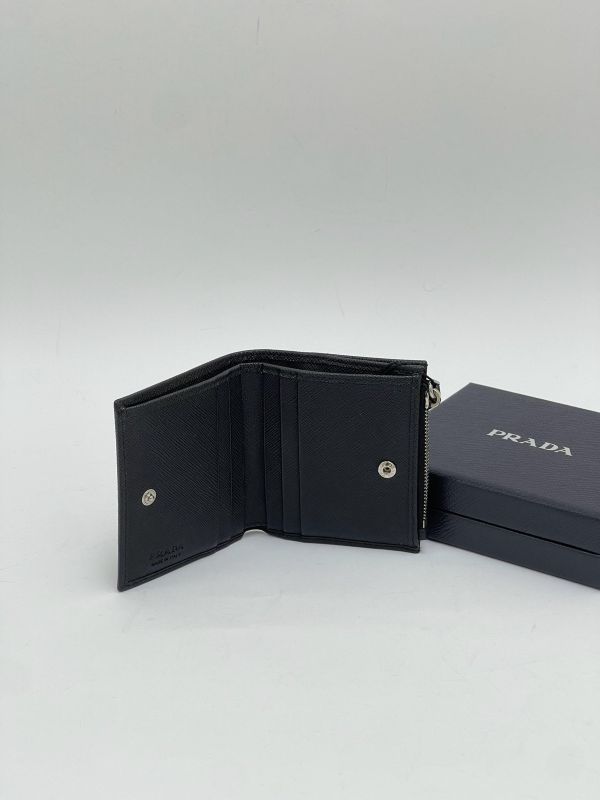 【95成新】PRADA Re-Nylon 扣式短夾 