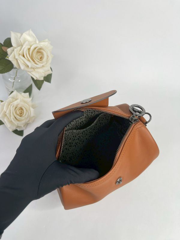 【未使用閒置品】LONGCHAMP LE PLIAGE XTRA系列牛皮圓筒斜背包 