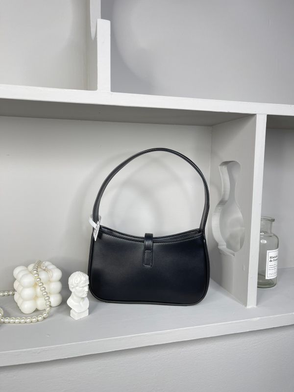 【分期0利率】YSL le 5 à 7滑面皮革迷你手袋【99成新】 