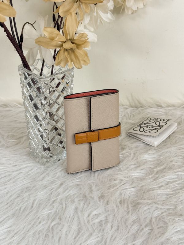 【分期0利率】LOEWE 粒面小牛皮小號豎款錢包【95成新】 