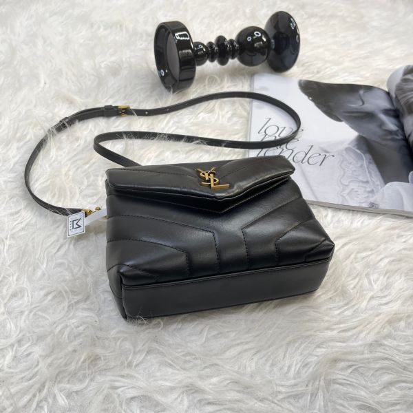 【12期0利率】 YSL LOULOU絎縫皮革Toy手袋 MINI  【99成新】 