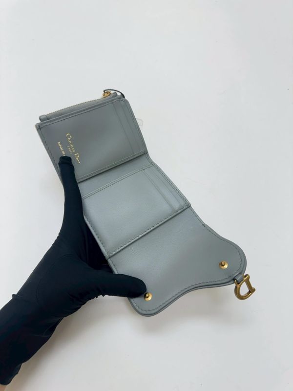 【95成新】DIOR SADDLE LOTUS 老花三折短夾 