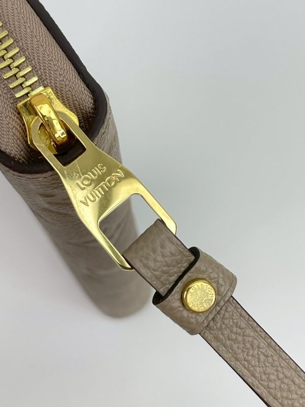 【全新品】LV ZIPPY 