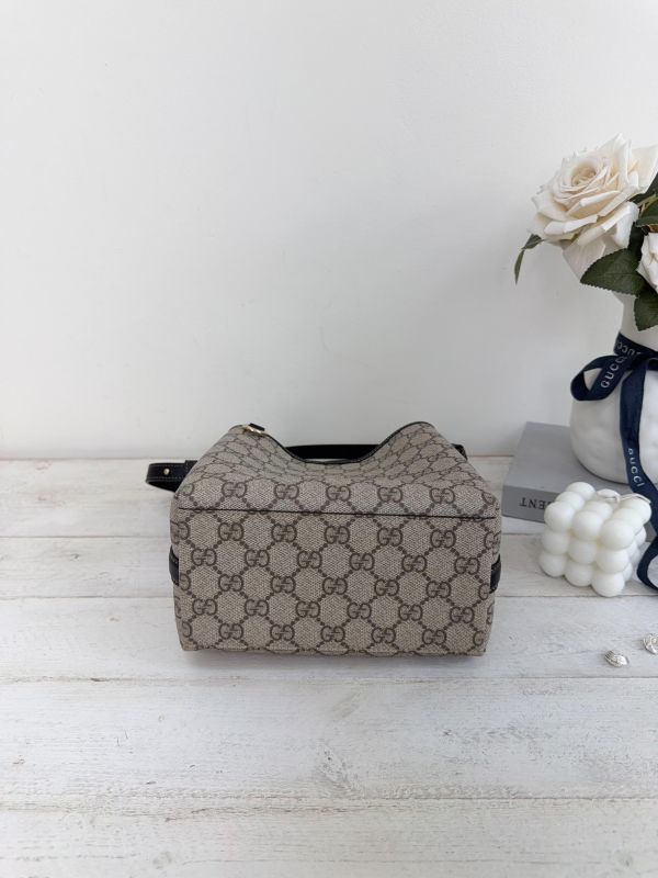 【99成新】GUCCI GG Emblem系列小號水桶包 