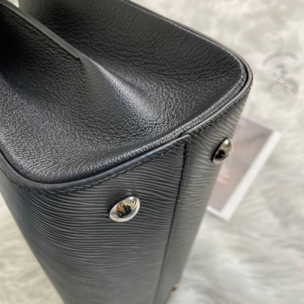 【9.9成新】【12期0利率】 LV  TWIST TOTE EPI黑 