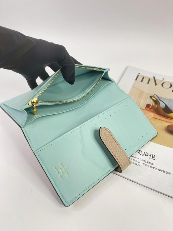 【99成新】LV 直式錢包 