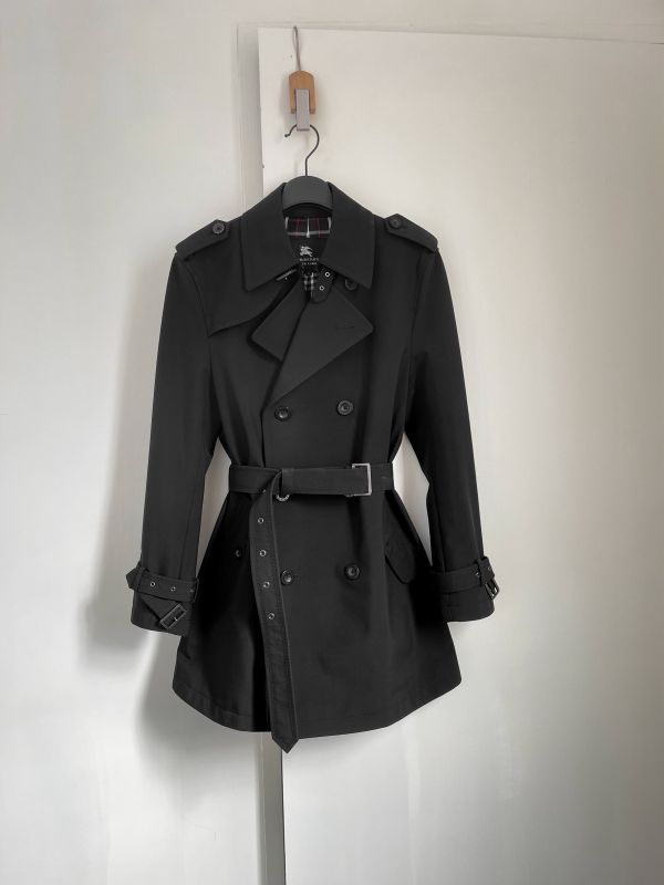 【分期0利率】BURBERRY 黑標內裏格紋風衣外套【95成新】 