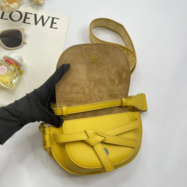 【12期0利率】LOEWE MINI GATE 小雞黃【9成新】 
