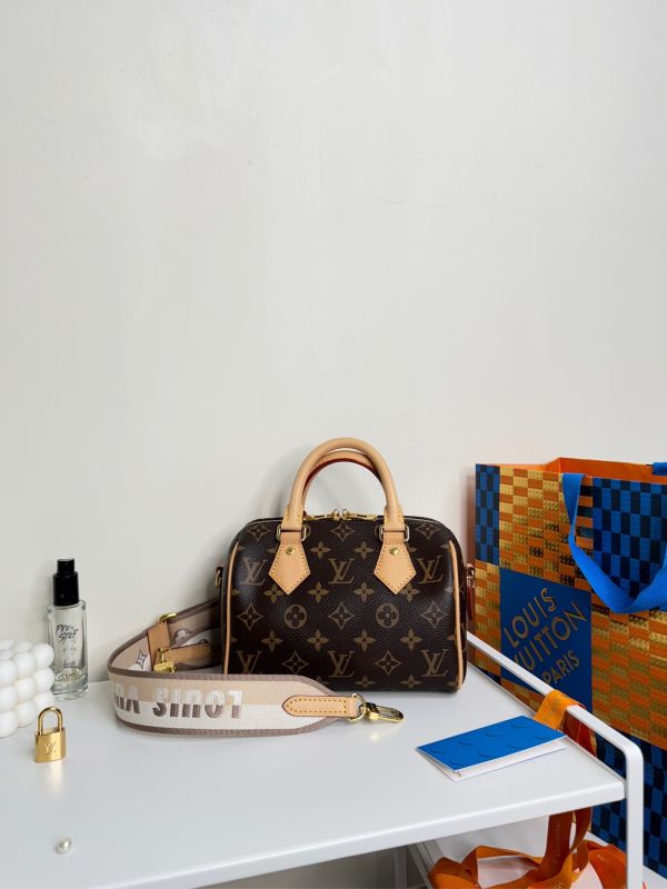 【分期0利率】LV Speedy Bandoulière 20【9成新】 