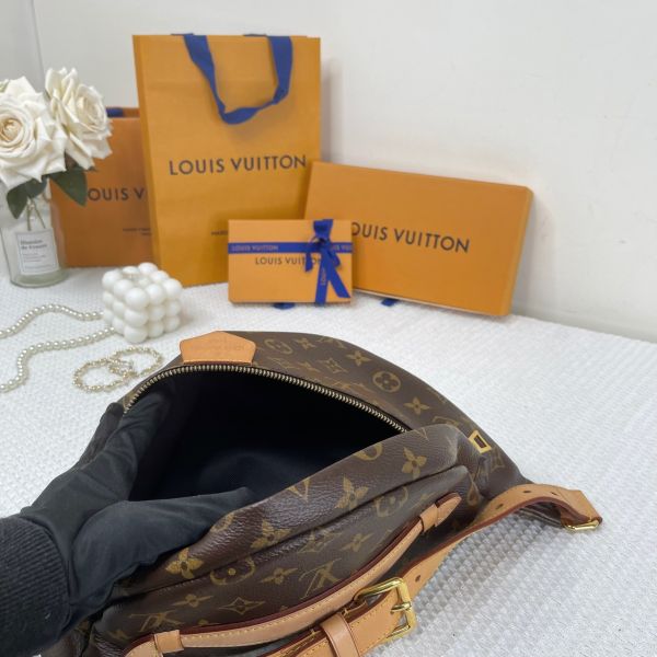 【分期0利率】LV Bumbag老花腰包【9成新】 
