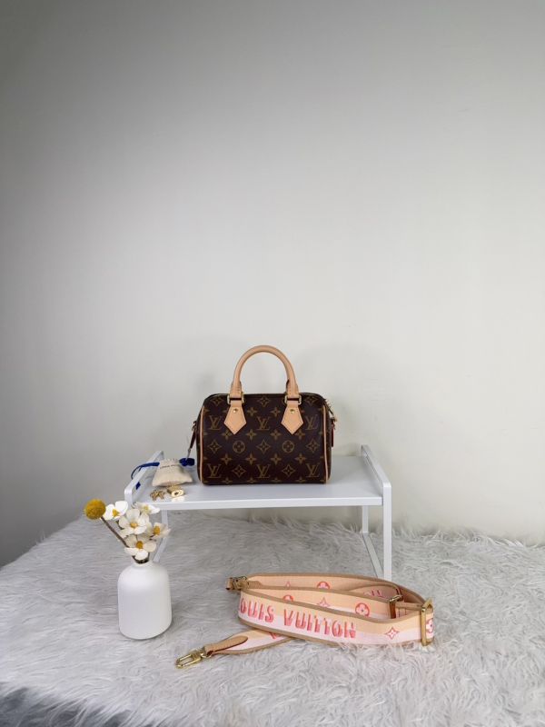 【分期0利率】LV Speedy Bandoulière 20【99成新】 