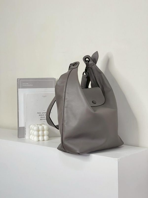 【95成新】LONGCHAMP Le Pliage Xtra 半月形單肩包 M 