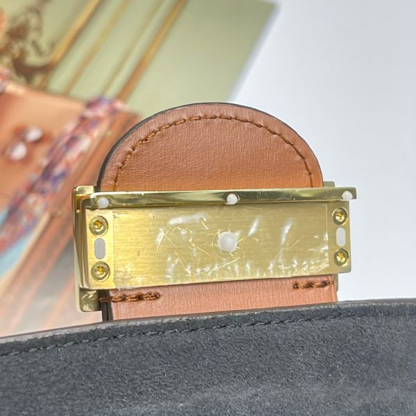 【12期0利率】LV Dauphine 鏈帶錢包【23年8月台灣購證】【95成新】 