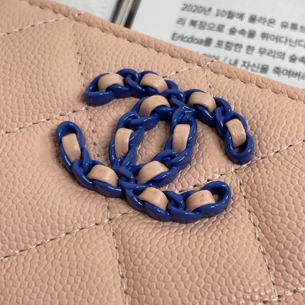 【99成新】【12 期 0 利率】Chanel 雕刻山茶花粉色對折短夾 牛皮 