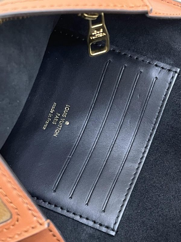 【9成新】LV Dauphine 鏈帶錢包 