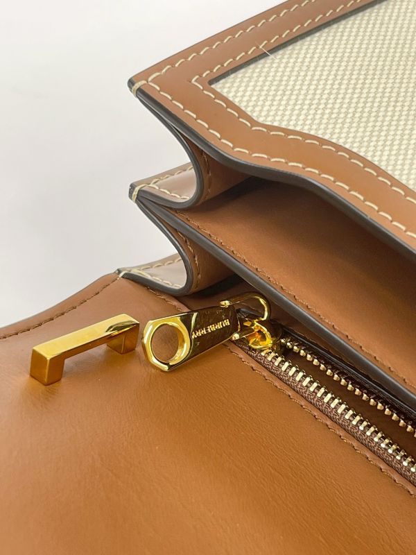 【分期0利率】BURBERRY TB帆布翻蓋郵差包【95成新】 