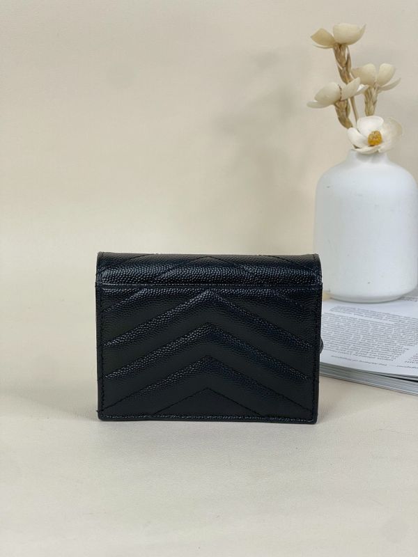 【分期0利率】YSL 魚子醬對開短夾【95成新】 