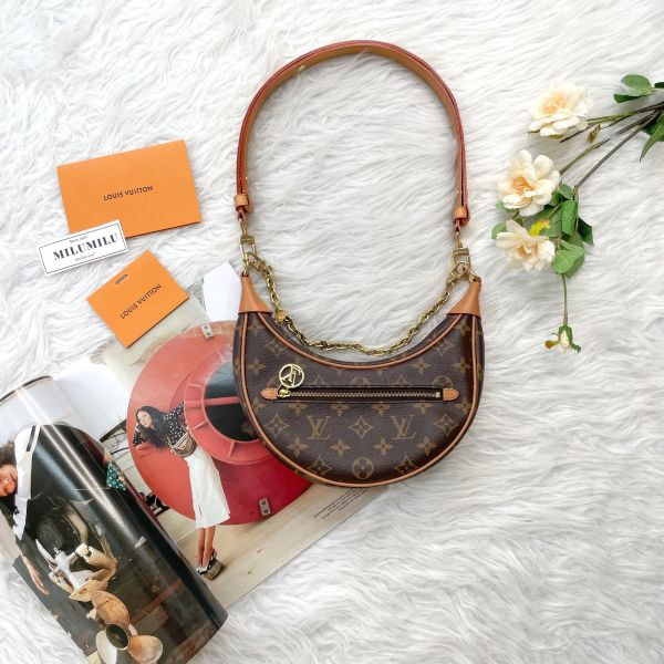 【12期0利率】LV  Loop 老花半月包【95成新】 