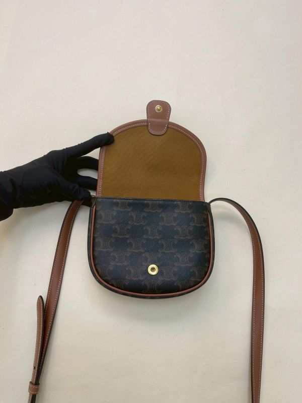 【未使用閒置品】CELINE  凱旋門老花迷你馬鞍包 
