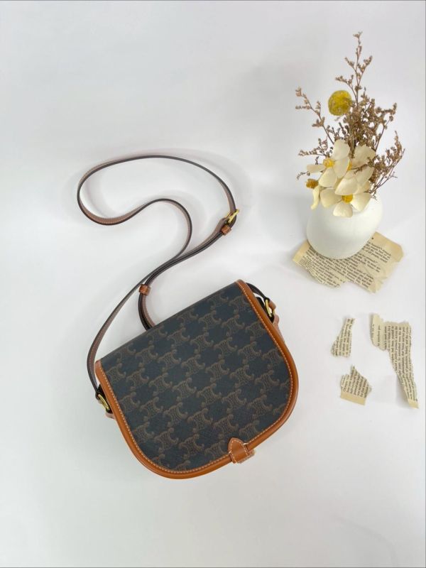 【95成新】CELINE Triomphe帆布中型Folco手袋 