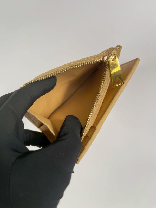 【85成新】BV 大編織對開零錢短夾 