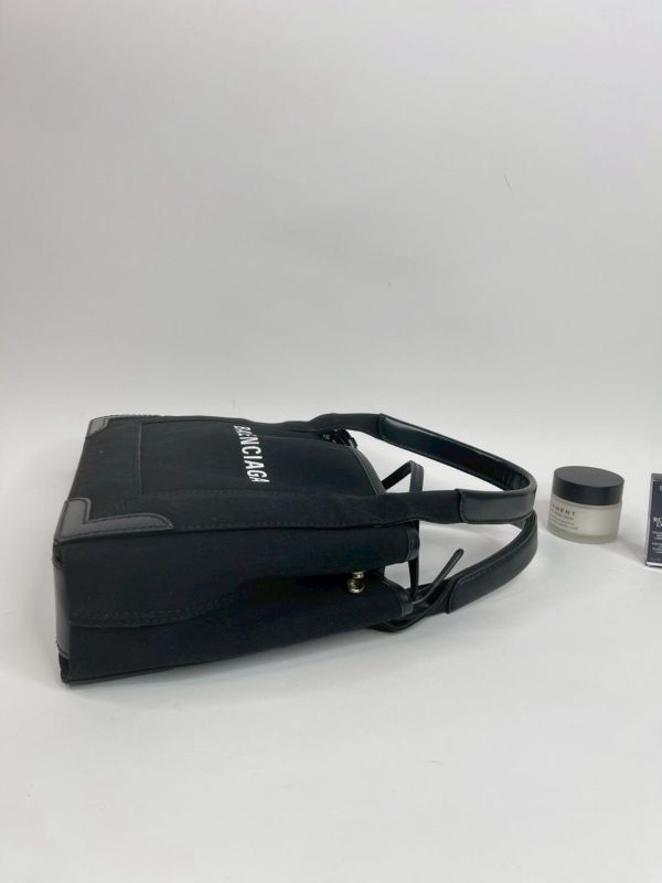 【9成新】Balenciaga Navy Cabas XS(背帶款) 