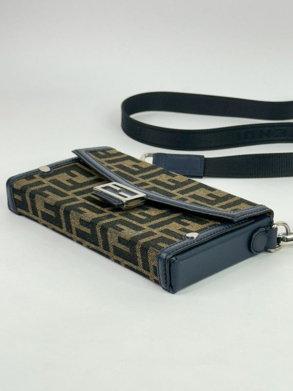 【9成新】FENDI Mini Soft Trunk 老花斜背包 