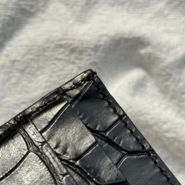 【12期0利率】BALENCIAGA  黑色霧面鱷魚壓花小牛皮現金卡包【全新閒置】 